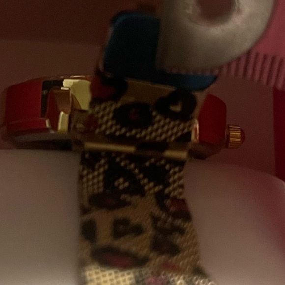 Betsey Johnson Unique Gorgeous Watch - Picture 7 of 11